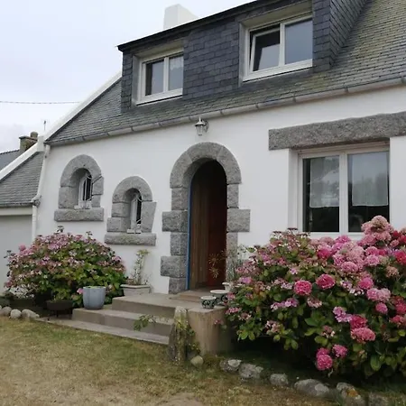 Maison De La Plage De La Greve Blanche Ferienhaus Plouguerneau